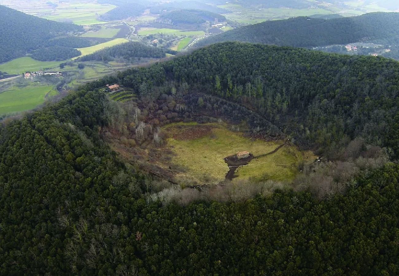Ferienwohnung in Montagut i Oix - Can Blanc de Montagut, Dalt