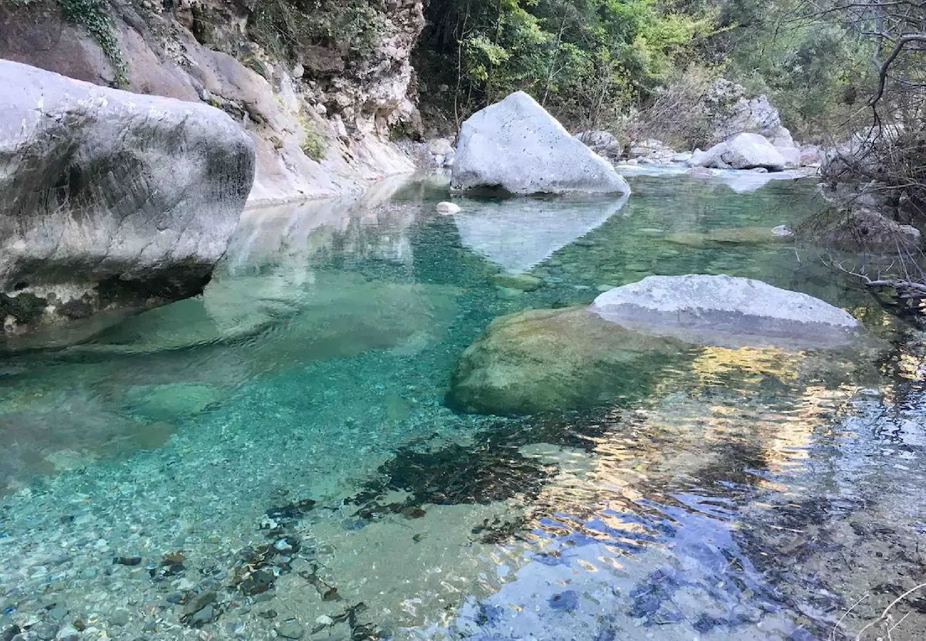 Ferienwohnung in Montagut i Oix - Can Blanc de Montagut, Dalt