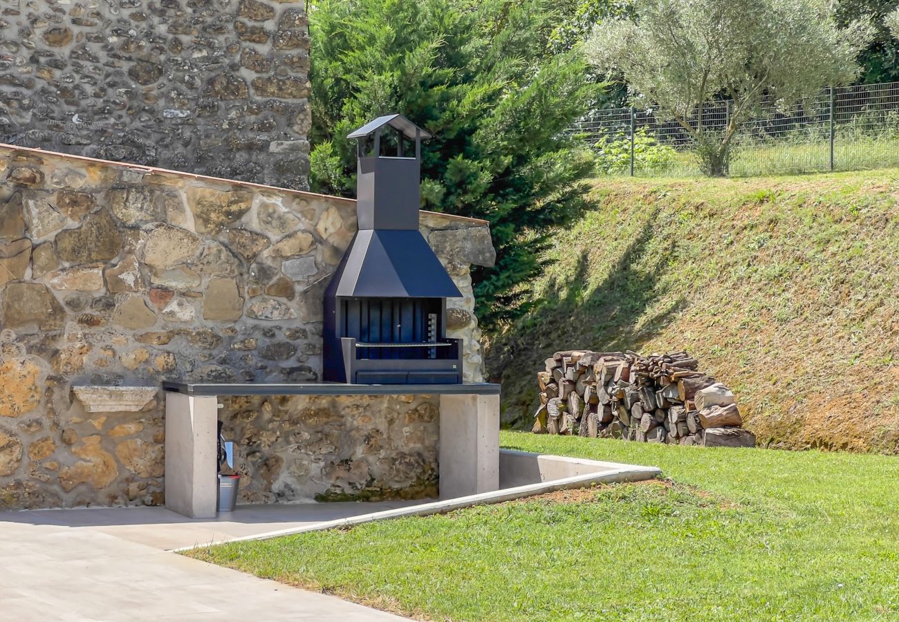 Landhaus in Cornellà del Terri - Mas Maria Carmen Dalmau