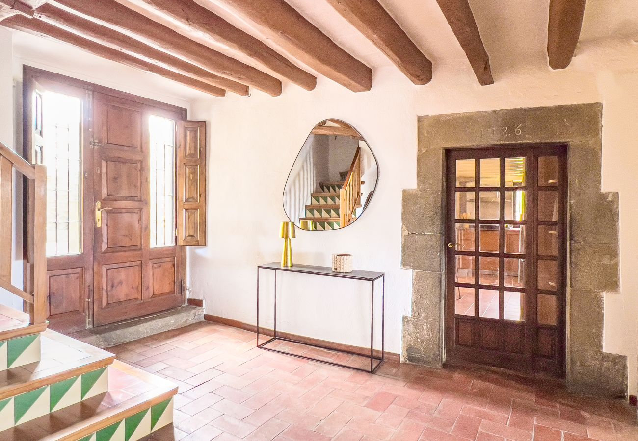 Landhaus in Cornellà del Terri - Mas Maria Carmen Dalmau