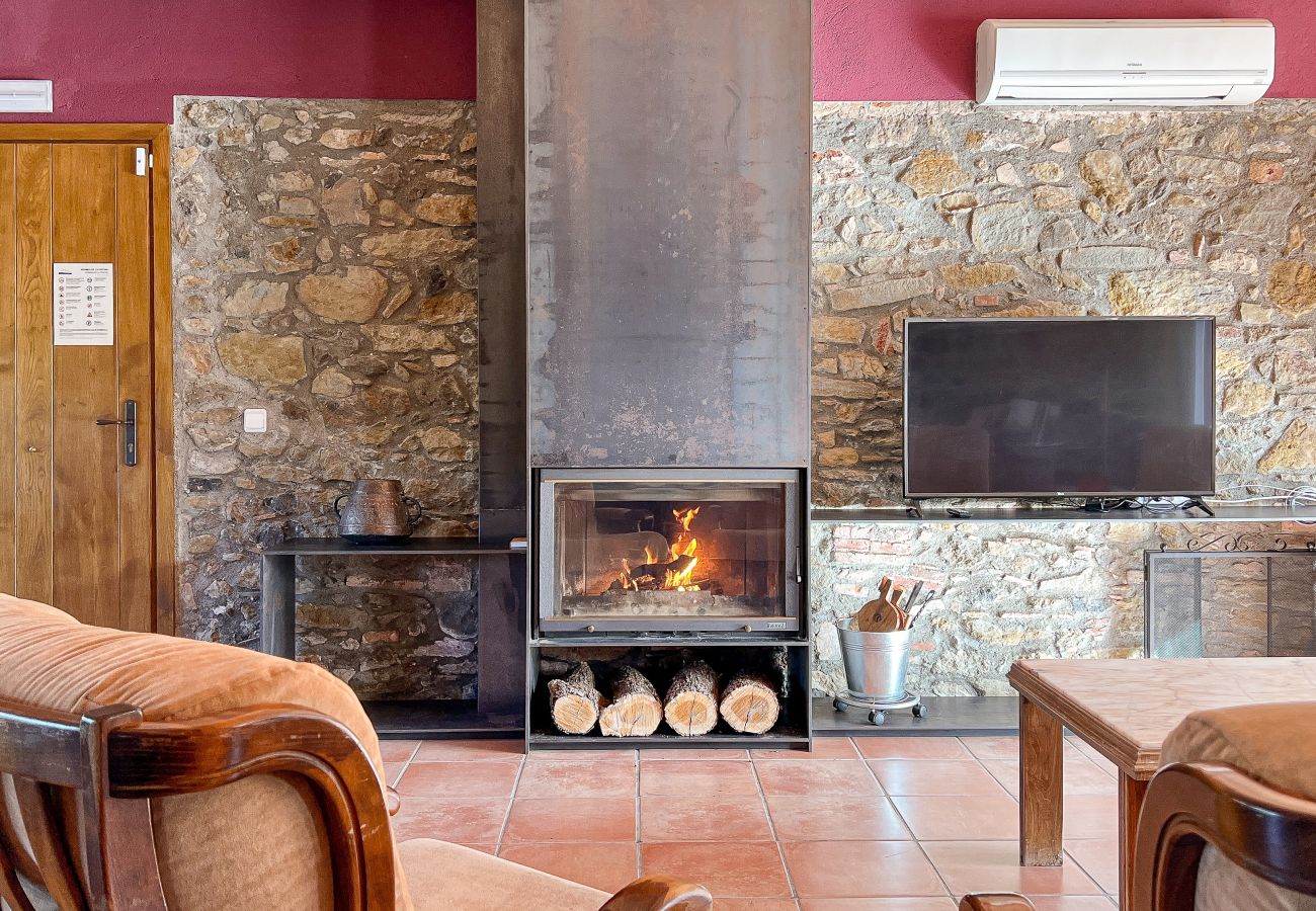 Finca in Sant Feliu de Pallerols - Aiguabella Turisme Rural - 35 pax