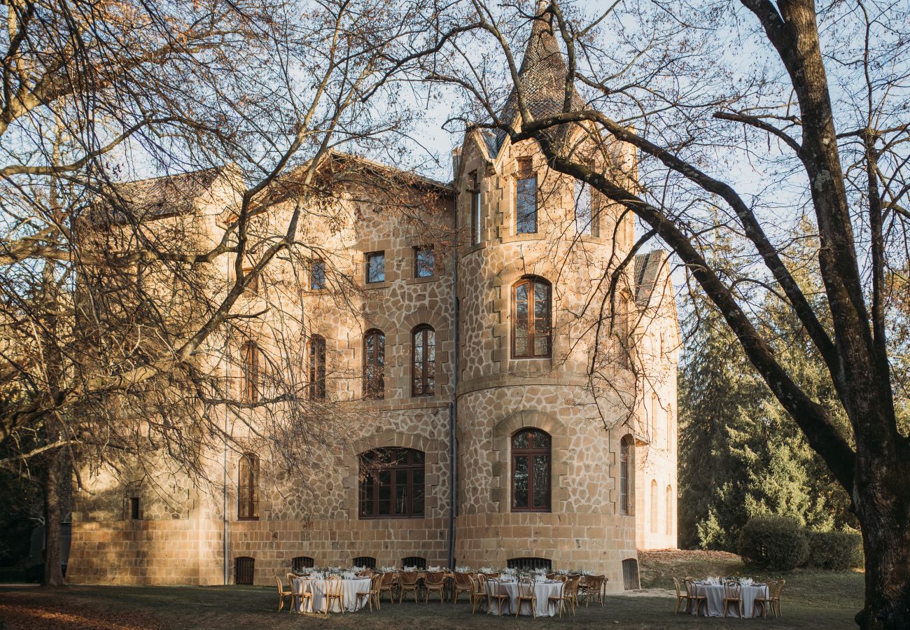 Villa in Sant Hilari Sacalm - Castell de Villavecchia - 20 pax