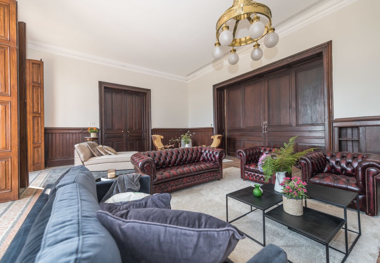 Villa in Sant Hilari Sacalm - Castell de Villavecchia - 20 pax