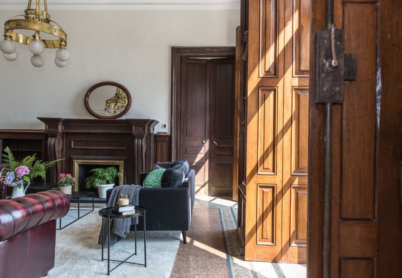 Finca in Sant Hilari Sacalm - Castell de Villavecchia - 33 pax