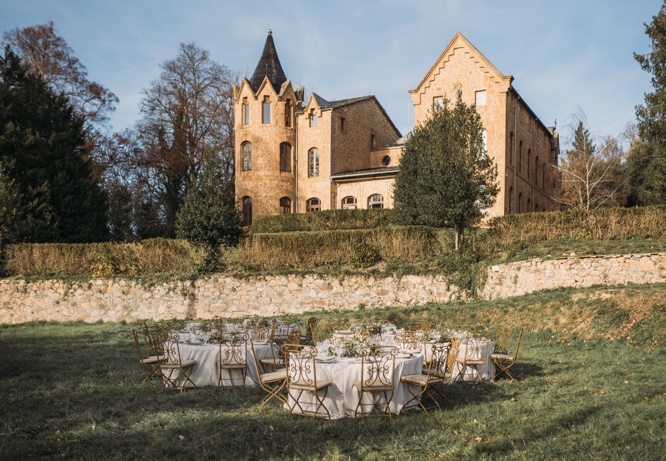 Finca in Sant Hilari Sacalm - Castell de Villavecchia - 33 pax