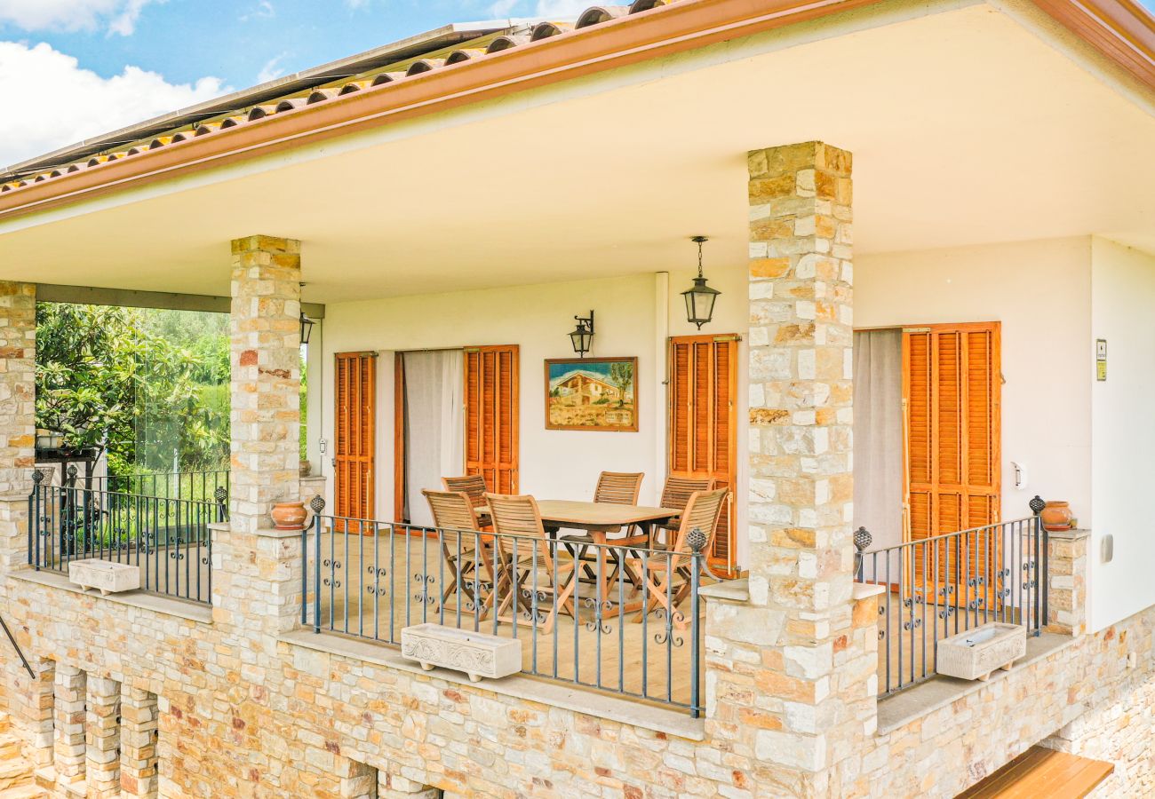 Landhaus in Cornellà del Terri - Majordoms Vila