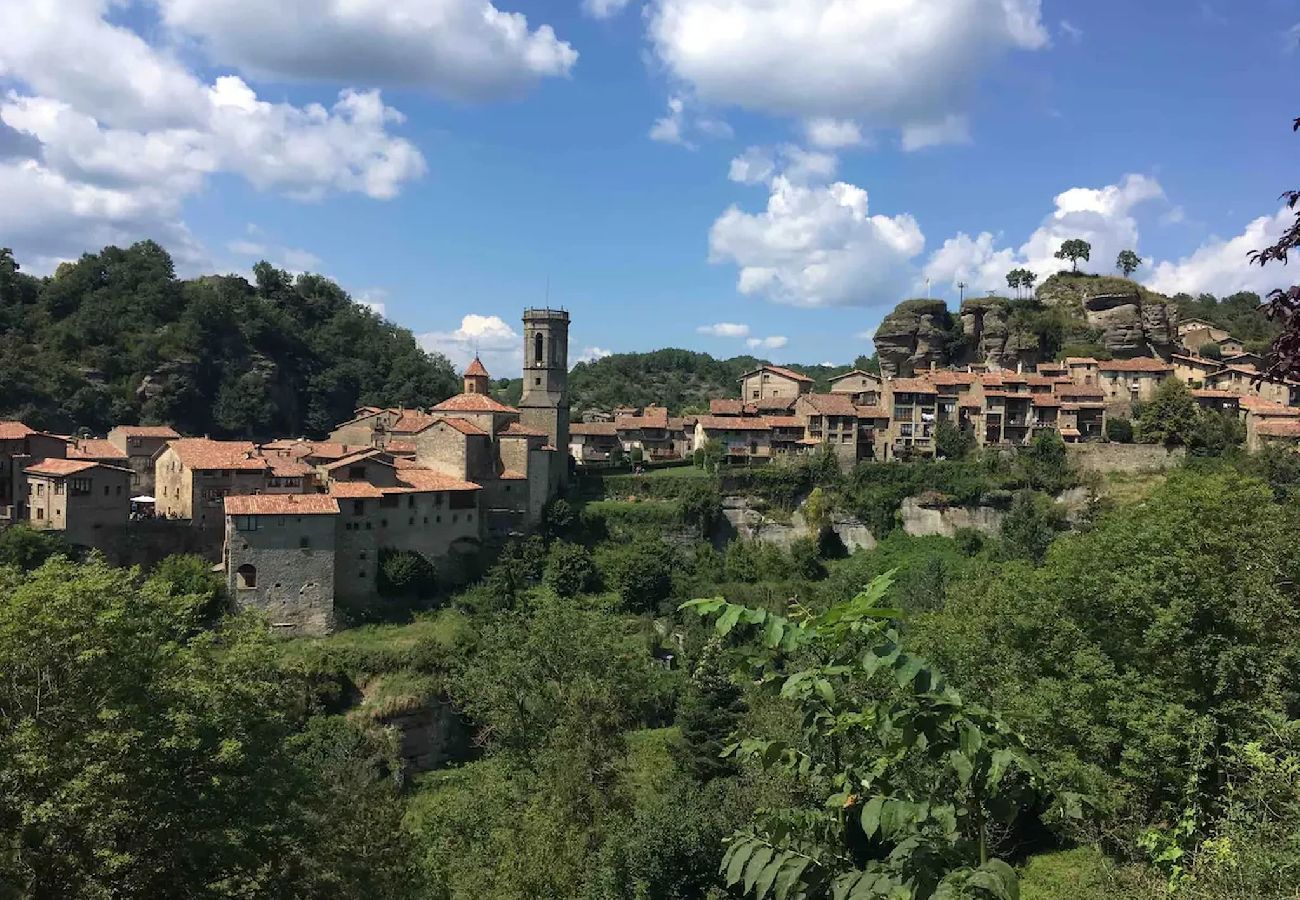 Apartment in Montagut i Oix - Can Blanc de Montagut, Dalt