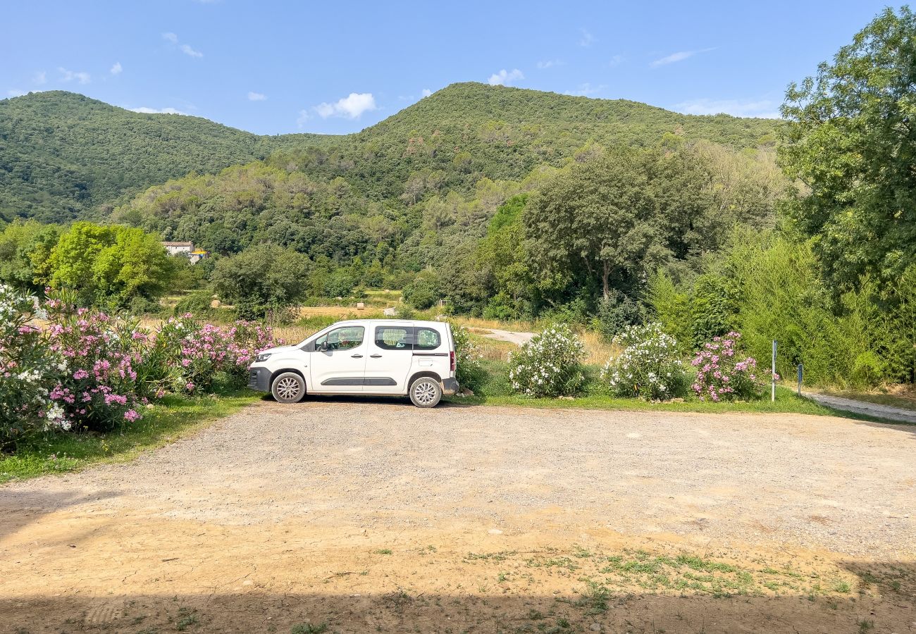 Apartment in Montagut i Oix - Can Blanc de Montagut, Dalt