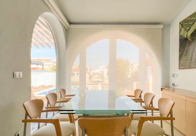Villa in Empuriabrava - Majordoms Canals Villa in Empuriabrava - Majordoms Canals