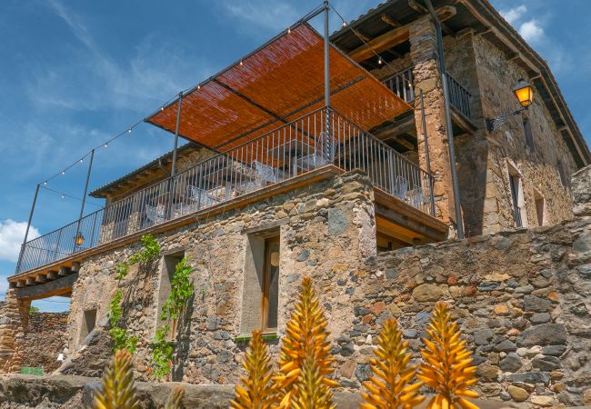 Cottage in Montagut i Oix - Majordoms Riera 5 Cottage in Montagut i Oix - Majordoms Riera 5