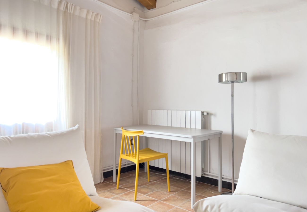 Cottage in Montagut i Oix - Can Riera de Montagut (5 rooms)