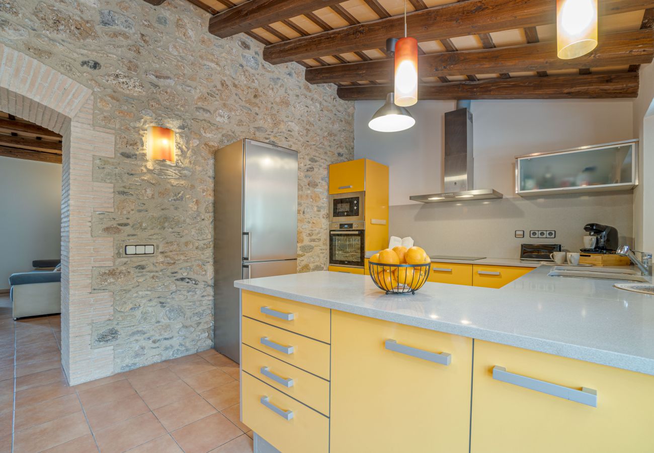 Townhouse in Boadella i les Escaules - Cal Sabater