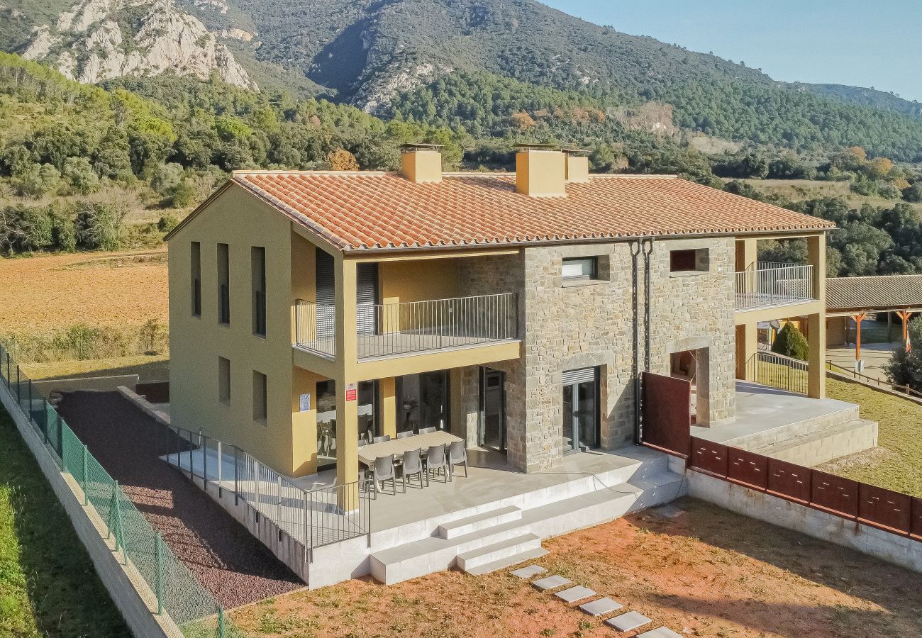 Townhouse in Beuda - Els Majordoms - El Mont