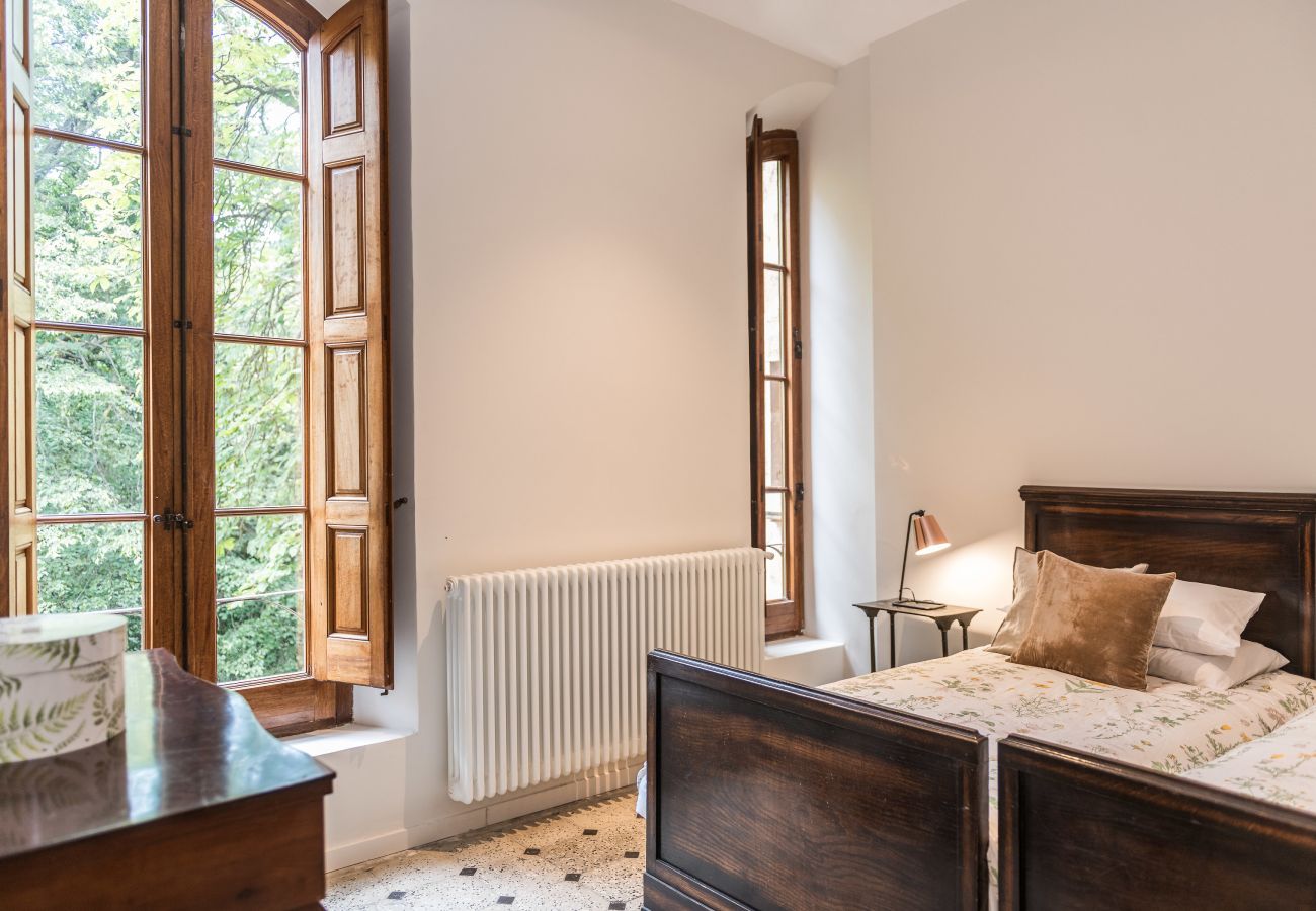 Country house in Arbúcies - Castell de Villavecchia