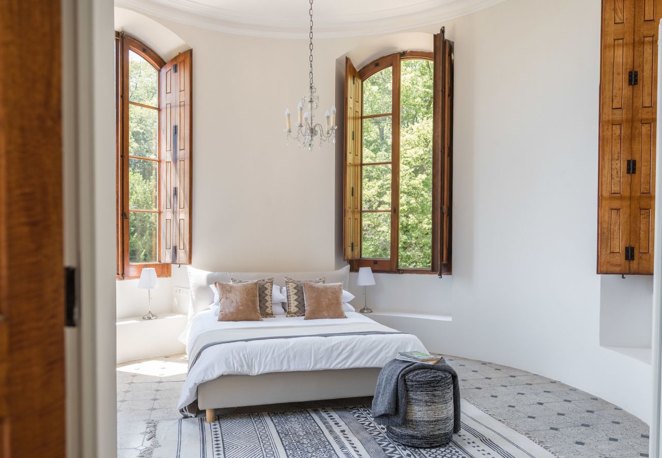 Country house in Arbúcies - Castell de Villavecchia