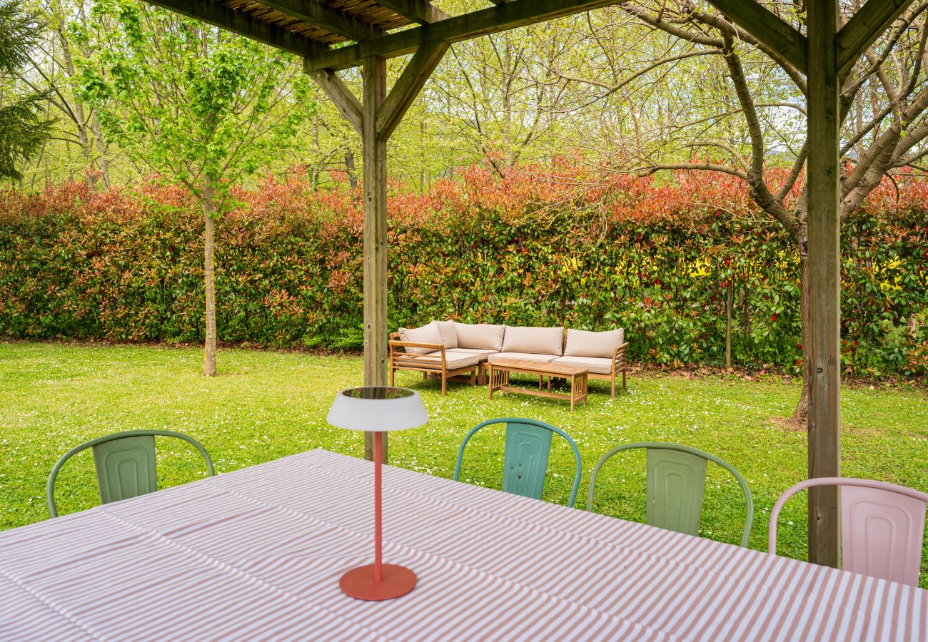 Country house in Sant Esteve d'en Bas - Majordoms Famada