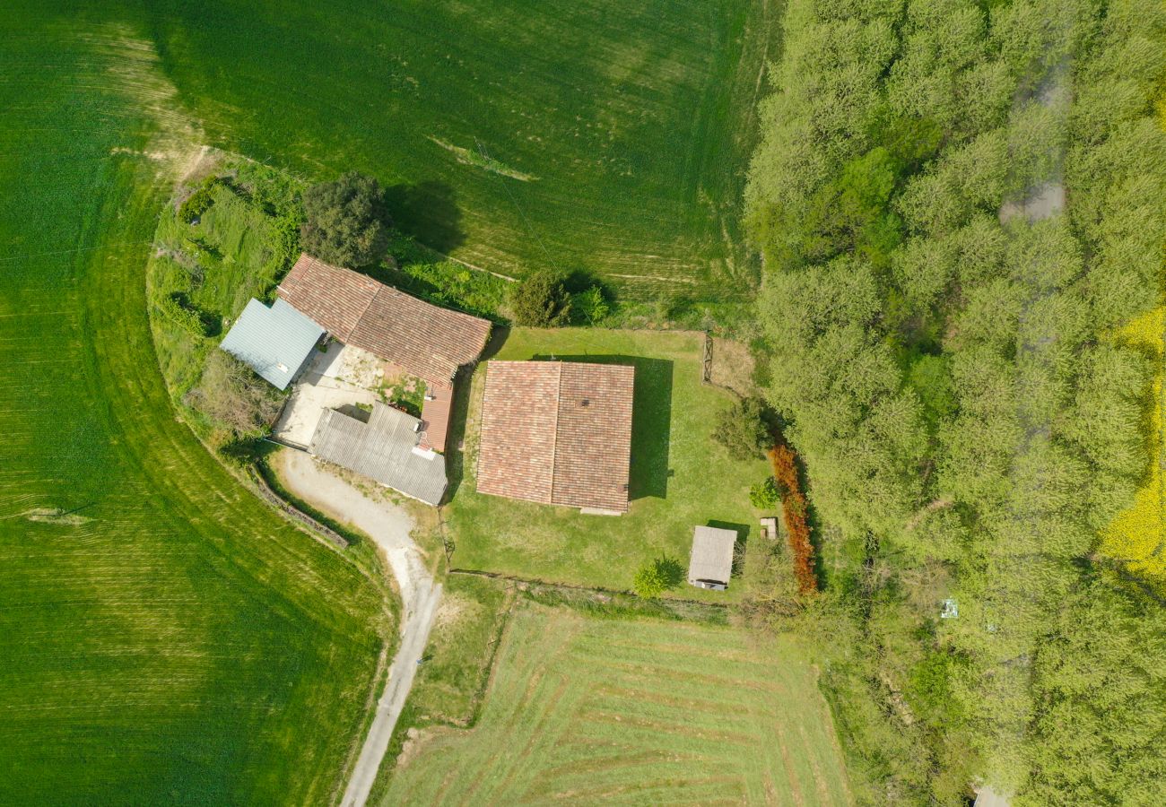 Country house in Sant Esteve d'en Bas - Majordoms Famada