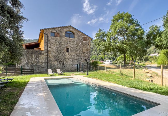 Apartamento en Montagut i Oix - Can Blanc de Montagut, Dalt Apartamento en Montagut i Oix - Can Blanc de Montagut, Dalt