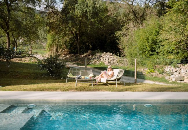 Apartamento en Montagut i Oix - Can Blanc de Montagut, Dalt Apartamento en Montagut i Oix - Can Blanc de Montagut, Dalt