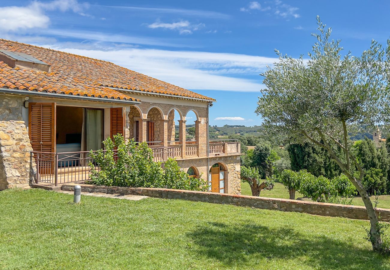 Casa rural en Cornellà del Terri - Mas Maria Carmen Dalmau