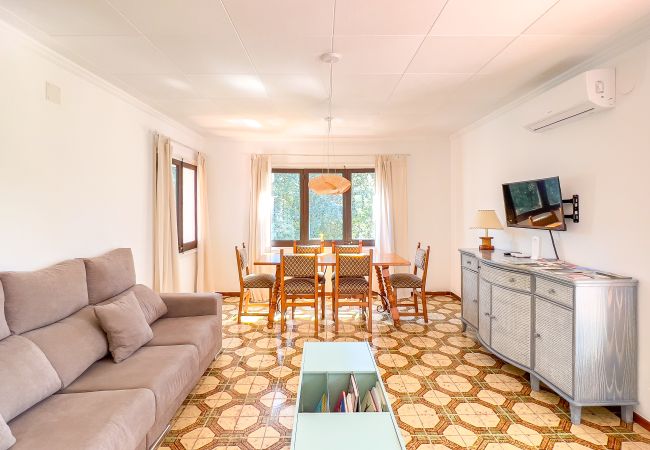 Casa rural en Palol de Revardit - Can Vedruna Casa rural en Palol de Revardit - Can Vedruna