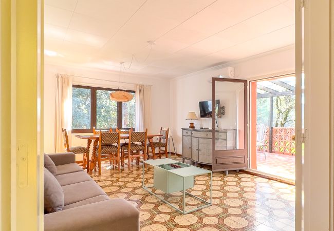 Casa rural en Palol de Revardit - Can Vedruna Casa rural en Palol de Revardit - Can Vedruna