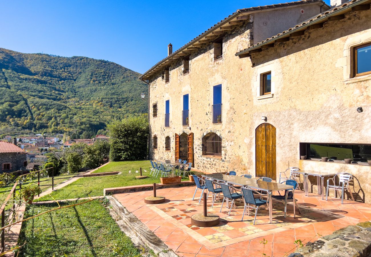 Casa rural en Sant Feliu de Pallerols - Aiguabella Turisme Rural 35p.