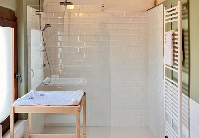 Casa rural en Montagut i Oix - Majordoms Riera 5 Casa rural en Montagut i Oix - Majordoms Riera 5