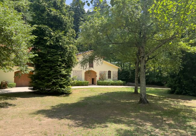 Casa rural en Sant Hilari Sacalm - Castell de Villavecchia - Masoveria Casa rural en Sant Hilari Sacalm - Castell de Villavecchia - Masoveria