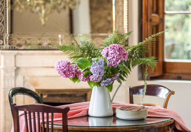 Finca en Sant Hilari Sacalm - Castell de Villavecchia - 33 pax Finca en Sant Hilari Sacalm - Castell de Villavecchia - 33 pax