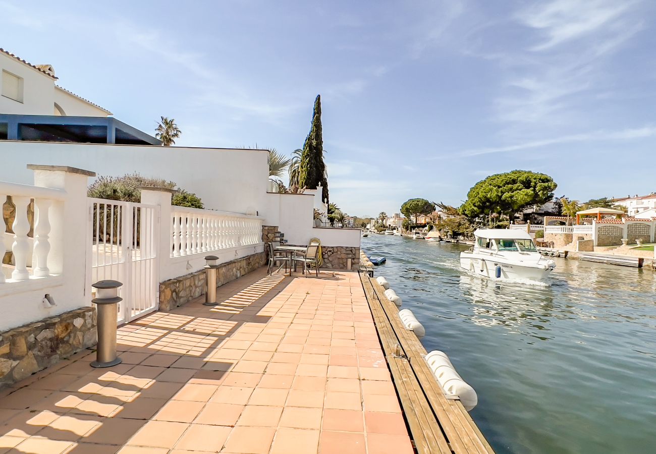 Villa à Empuriabrava - Villa Canals