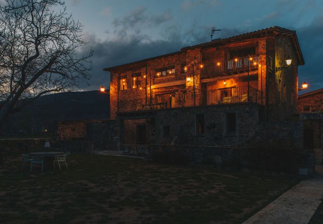 Gîte Rural à Montagut i Oix - Majordoms Riera 5 Gîte Rural à Montagut i Oix - Majordoms Riera 5