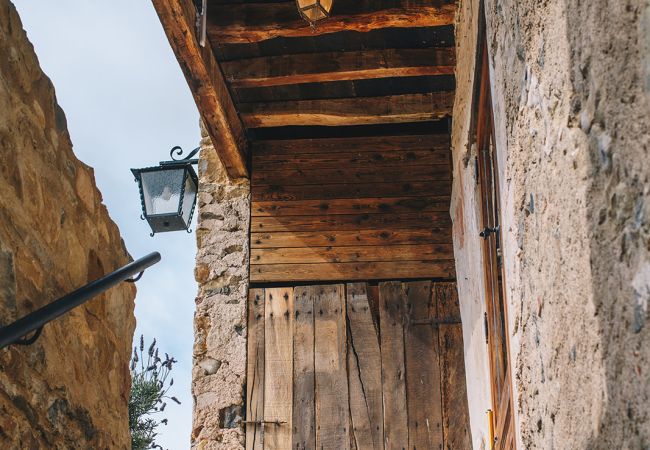 Gîte Rural à Montagut i Oix - Majordoms Riera 5 Gîte Rural à Montagut i Oix - Majordoms Riera 5