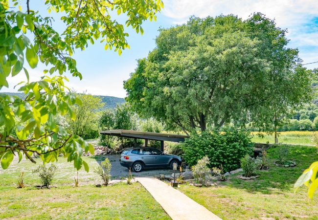 Gîte Rural à Montagut i Oix - Can Riera de Montagut (5 rooms)