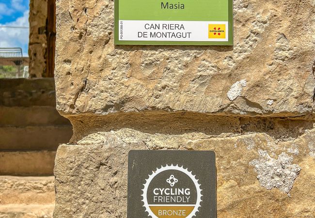 Gîte Rural à Montagut i Oix - Majordoms Riera 5 Gîte Rural à Montagut i Oix - Majordoms Riera 5