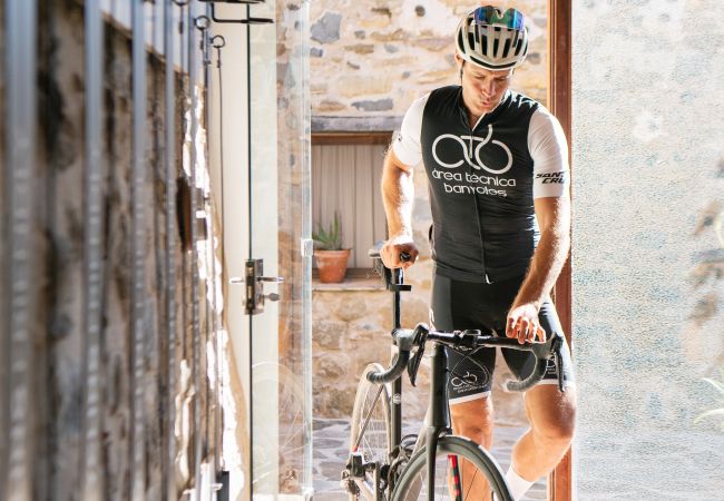 Gîte Rural à Montagut i Oix - Majordoms Riera 5 Gîte Rural à Montagut i Oix - Majordoms Riera 5