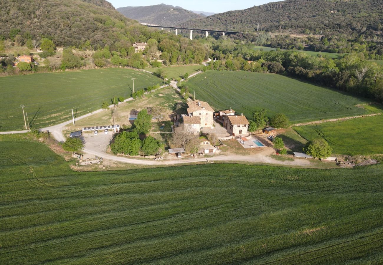 Gîte Rural à Montagut i Oix - Can Riera de Montagut (5 rooms)