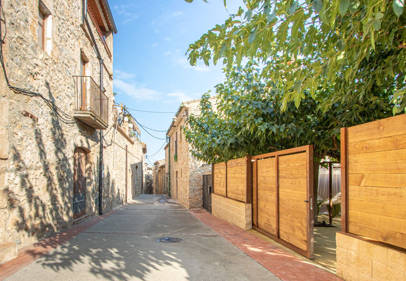 Maison mitoyenne à Boadella i les Escaules - Cal Sabater