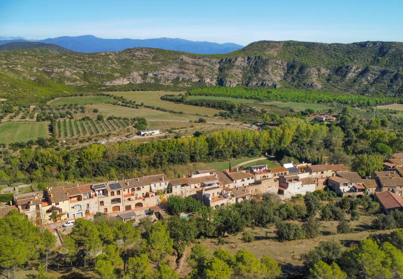 Maison mitoyenne à Boadella i les Escaules - Cal Sabater