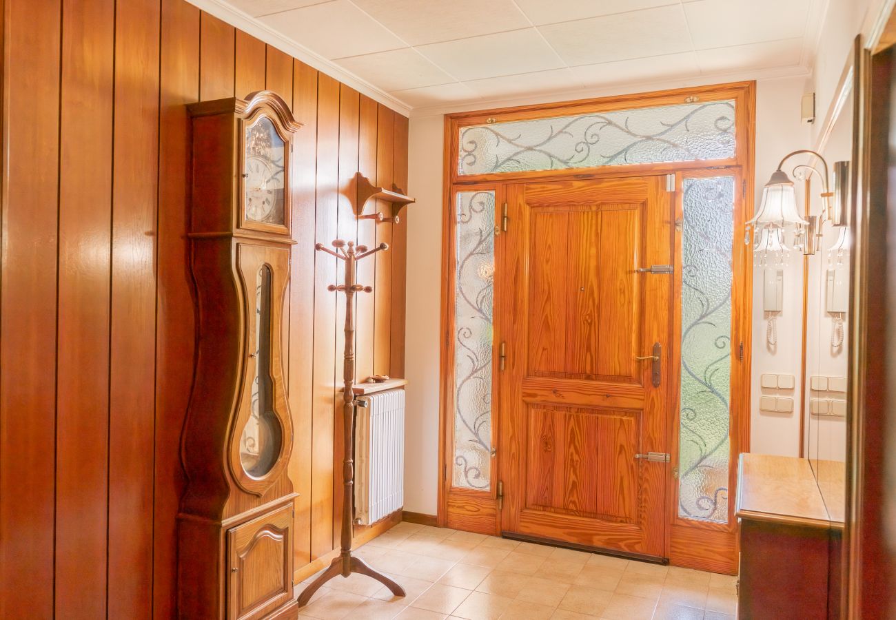 Gîte Rural à Cornellà del Terri - Majordoms Vila