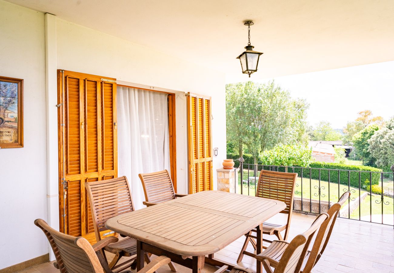 Gîte Rural à Cornellà del Terri - Majordoms Vila