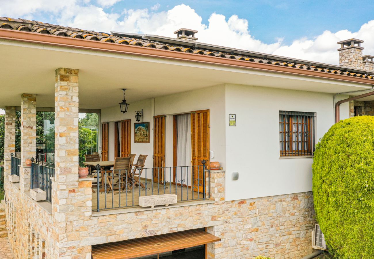 Gîte Rural à Cornellà del Terri - Majordoms Vila