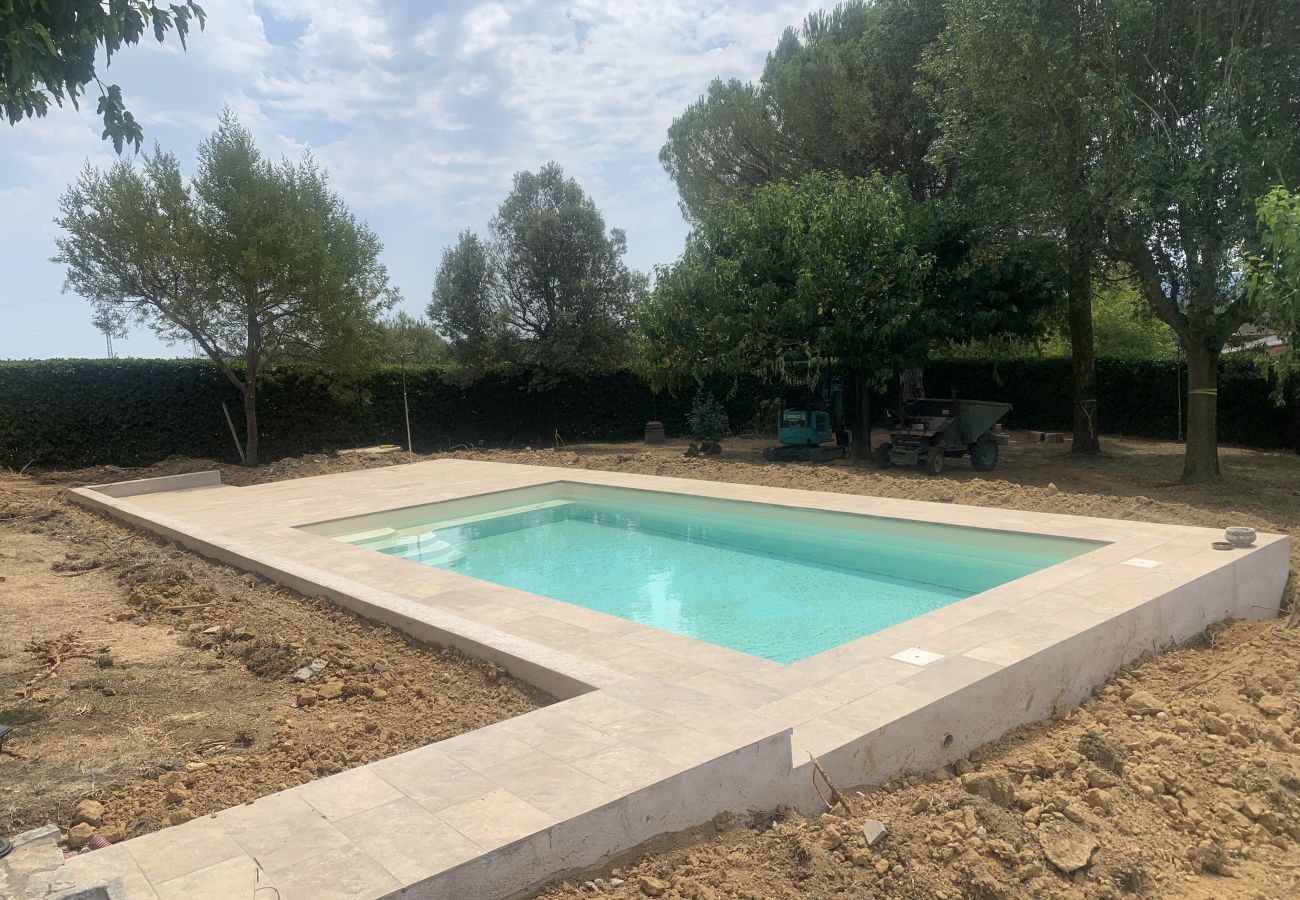 Gîte Rural à Cornellà del Terri - Majordoms Vila