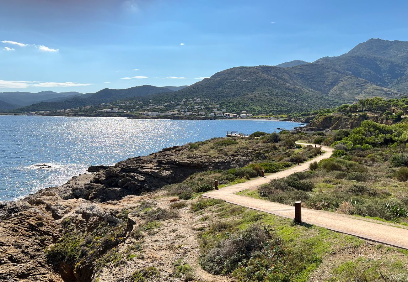 Vil.la en El Port de la Selva - Casa Sarnella