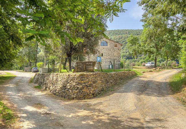 Apartament en Montagut i Oix - Can Blanc de Montagut, Dalt Apartament en Montagut i Oix - Can Blanc de Montagut, Dalt