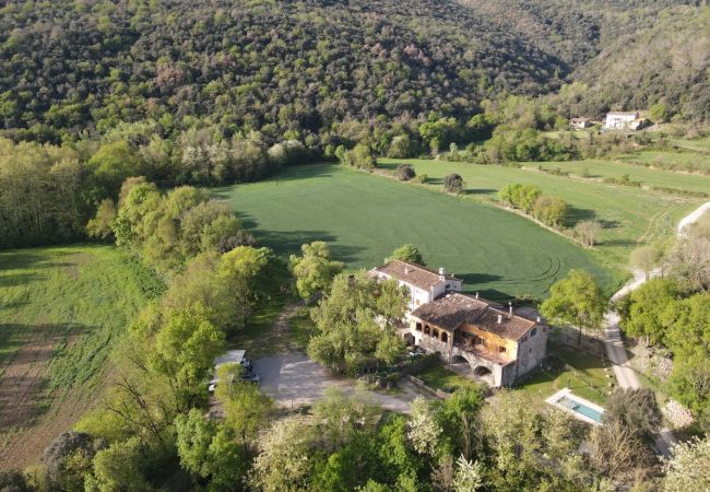 Apartament en Montagut i Oix - Can Blanc de Montagut, Dalt Apartament en Montagut i Oix - Can Blanc de Montagut, Dalt