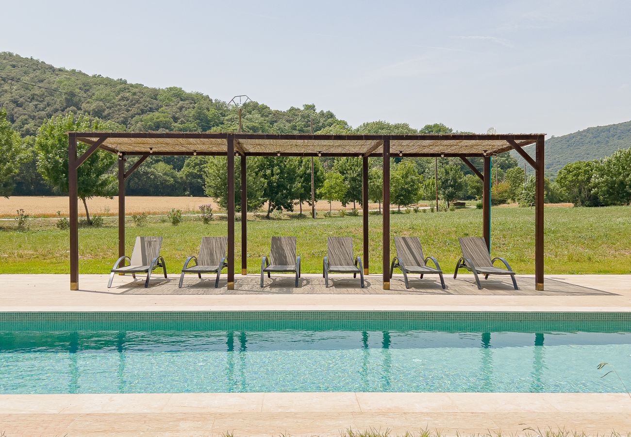 Casa rural en Montagut i Oix - Can Riera de Montagut