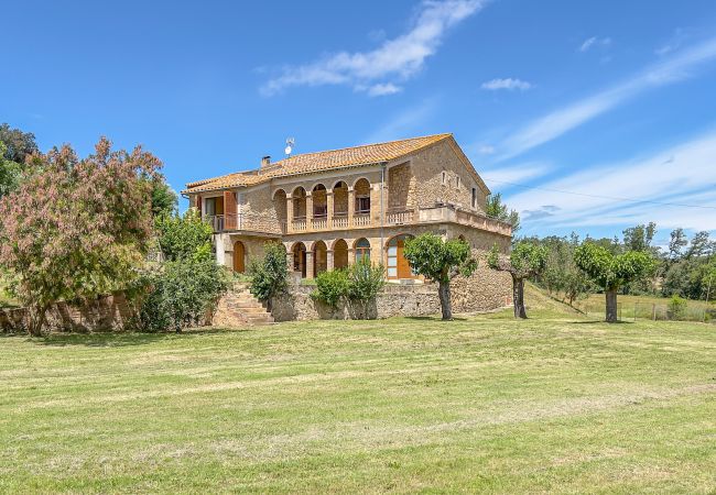 Casa rural en Cornellà del Terri - Mas Maria Carmen Dalmau Casa rural en Cornellà del Terri - Mas Maria Carmen Dalmau