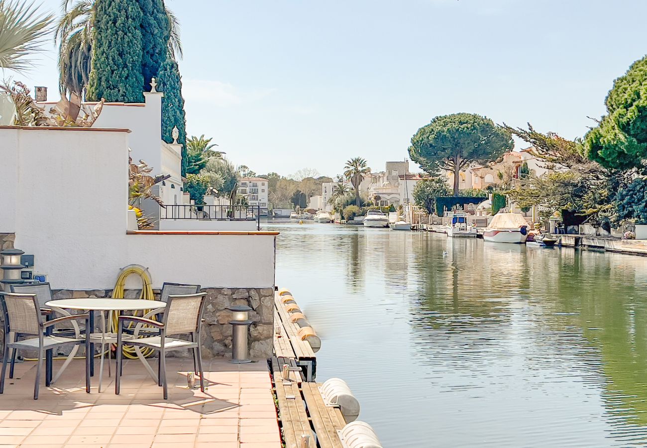 Vil.la en Empuriabrava - Villa Canals