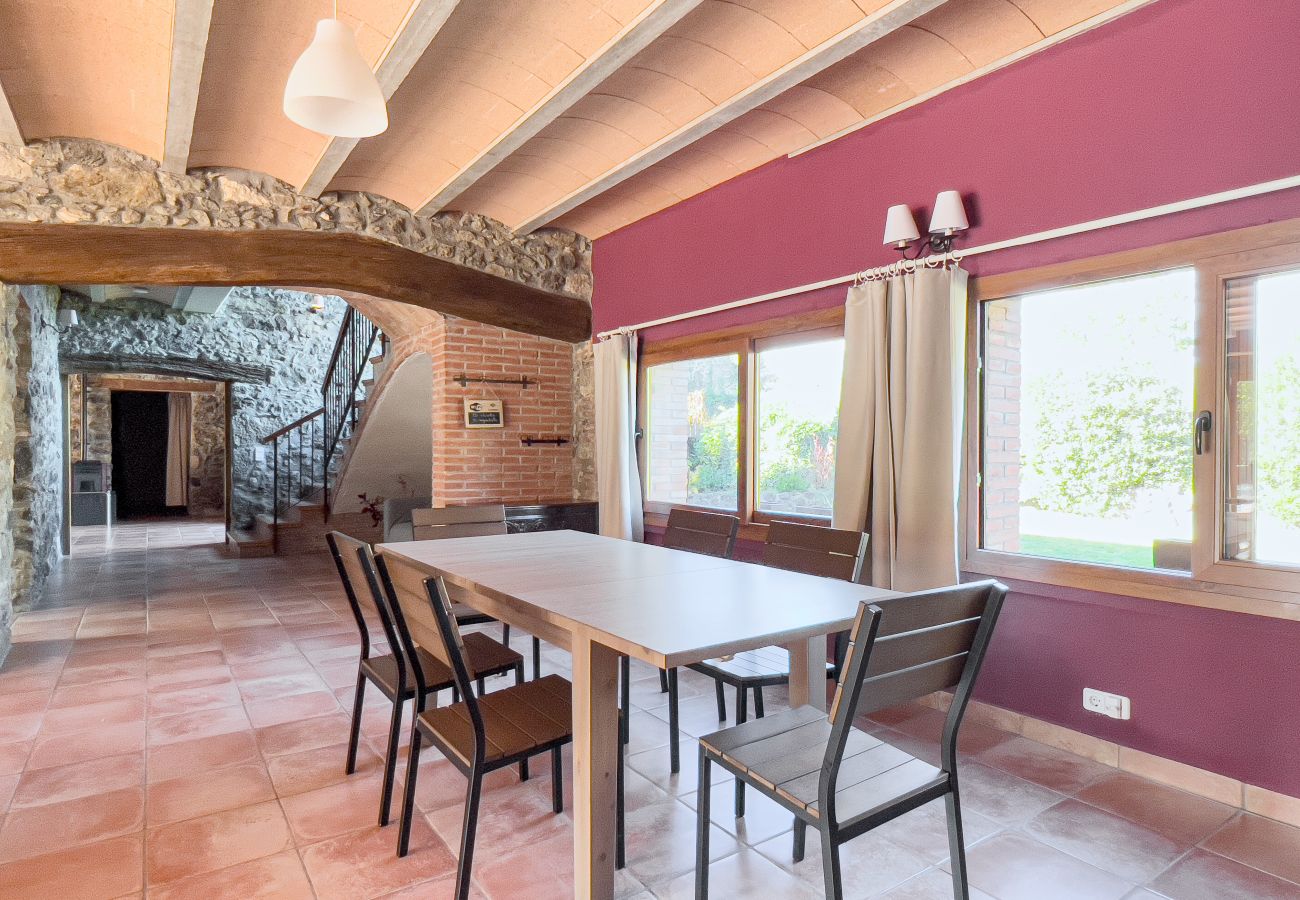 Casa rural en Sant Feliu de Pallerols - Aiguabella Turisme Rural 35p.